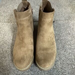 Kohl's Mushroom Suede Ankle Boots